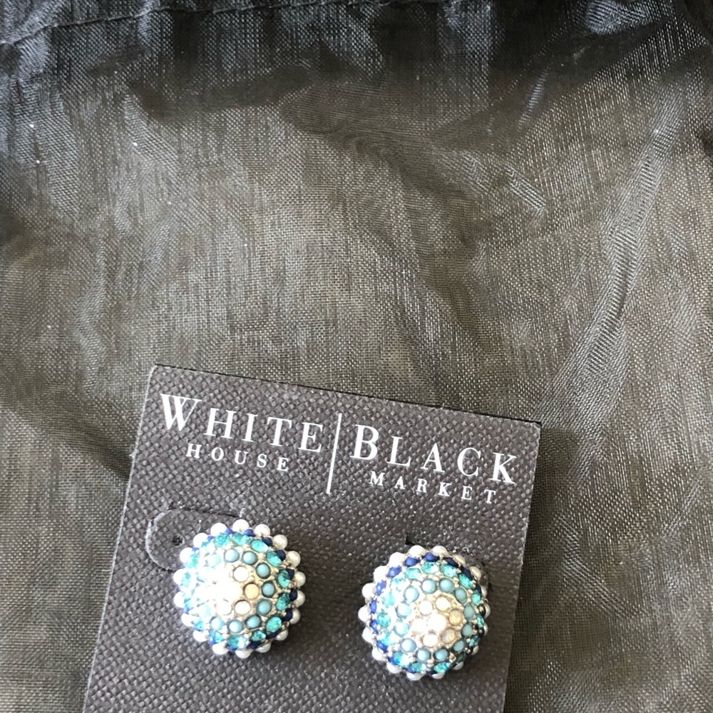 Earrings - Picture 3 of 3